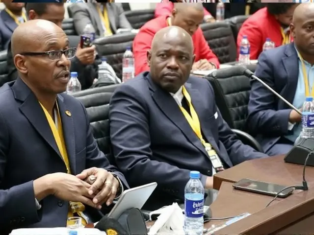 MK Party Faces Resignations and Infighting as Leadership Denies Crisis